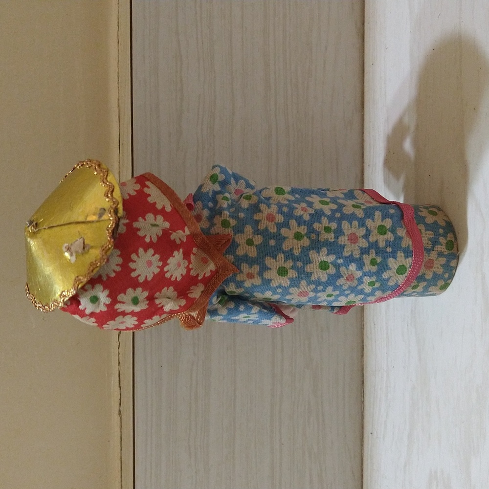 Vintage Chinese Doll, Asia Doll, Wood Doll, Chinese Retro Doll - Picture 2 of 5